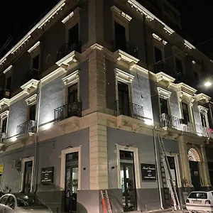 Couette-café Center, Catane